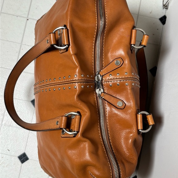 Michael Kors vintage Studded Tan Leather Tote Bag - Picture 7 of 10